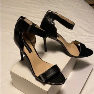 Steve Madden black high Heel Sandals size 10M
